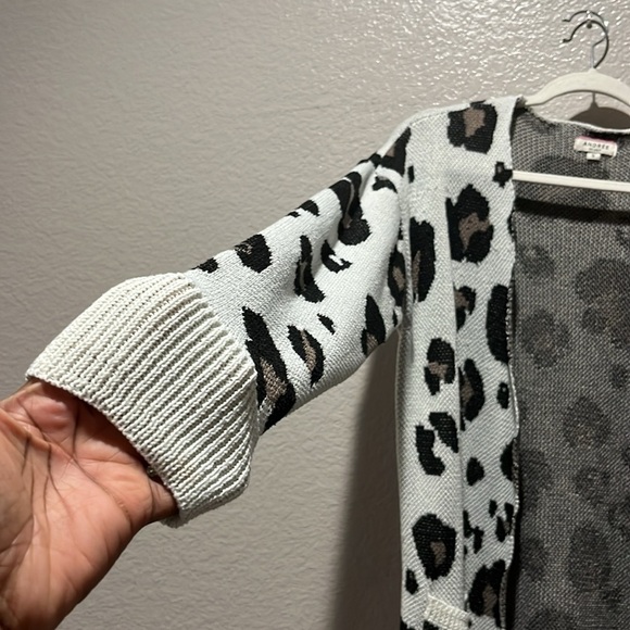 Andree by Unit Women’s Leopard Cardigan Long Sleeve Pocket Animal Print Size S - Picture 4 of 11